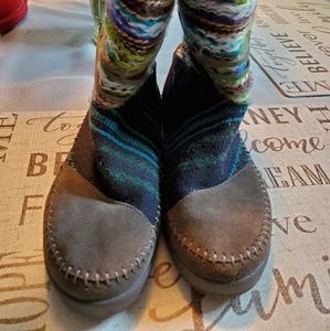 Tom's Nepal Boots Gray Suede/Multi Size 9